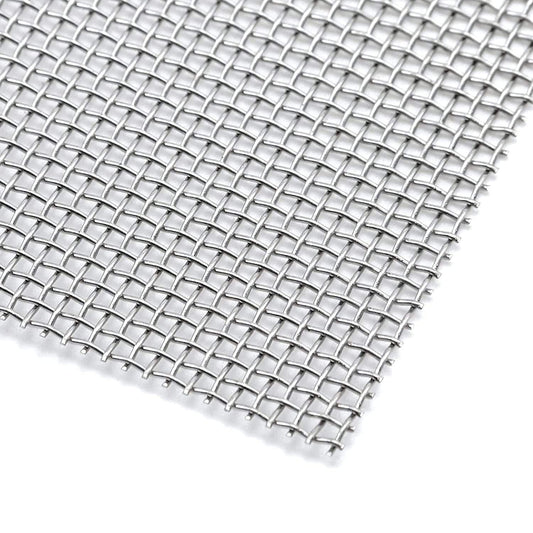 Roll of TIANHAO 304 stainless steel crimped wire mesh for vibrating screens