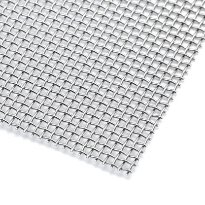 Roll of TIANHAO 304 stainless steel crimped wire mesh for vibrating screens